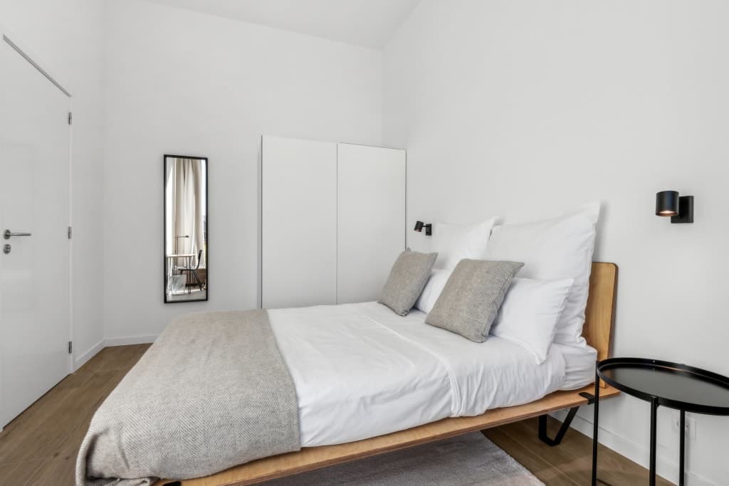 Spacious 1 bedroom apartment with sea views photo 1