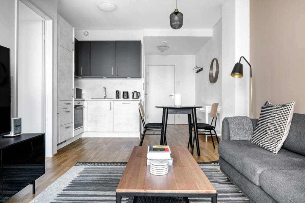 Hip Leopoldstadt 1BR w/ Gym, Balcony & Elevator, nr U2 photo 1