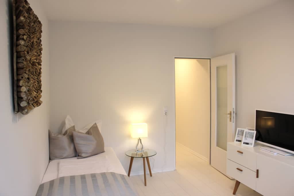 Bright apartment near Cologne city center at a great price! photo 1