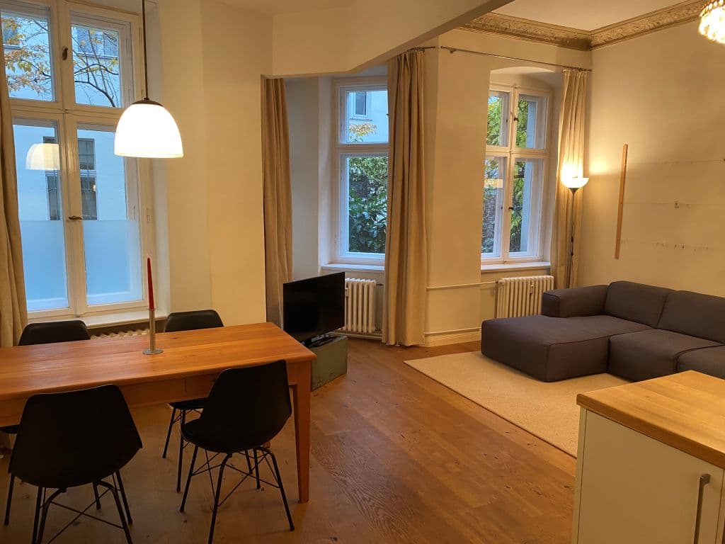 Fully furnished elegant studio in Berlin Charlottenburg photo 1