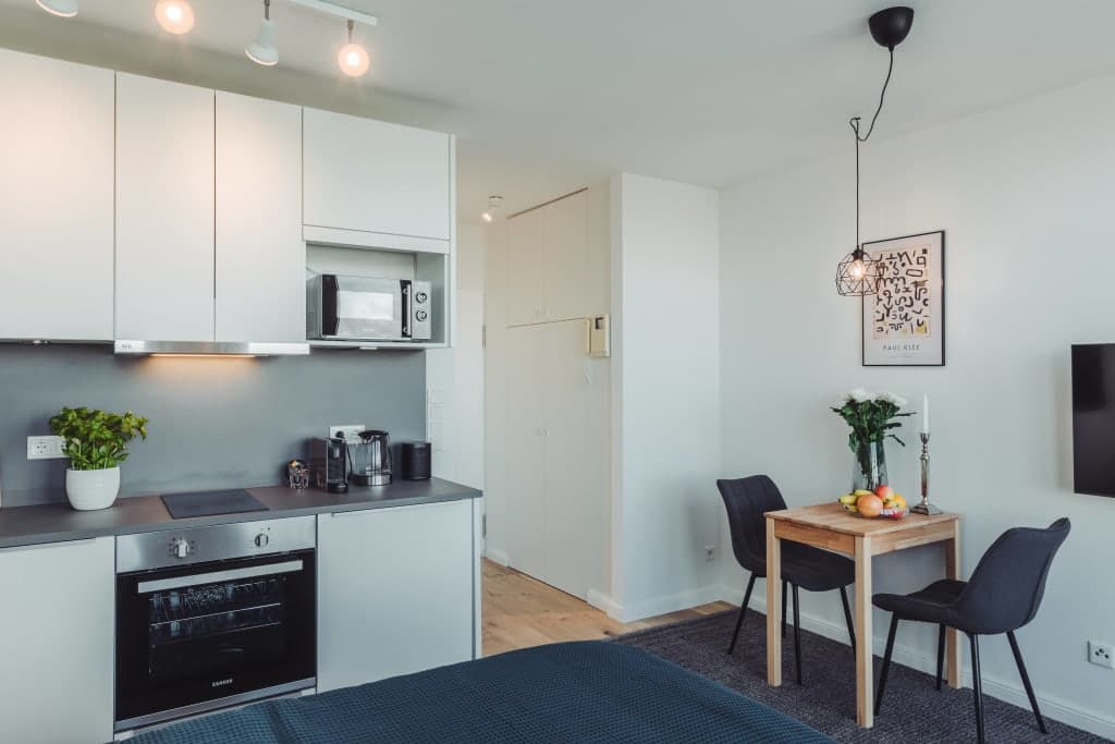 Modern one-bedroom-apartment with a uniqe view over Berlin photo 1
