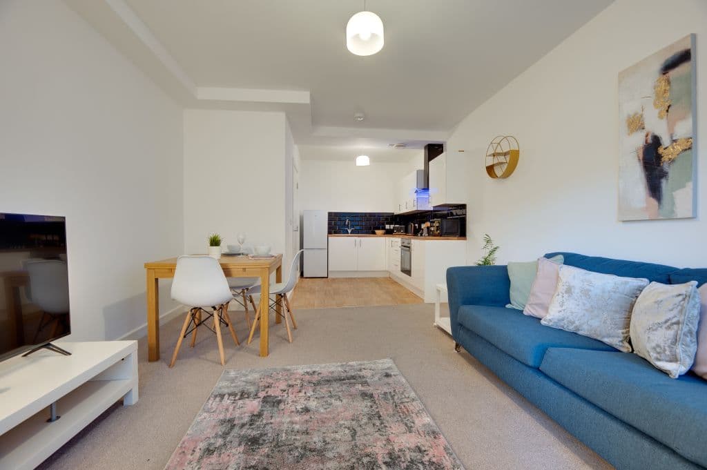 1BR City Centre Apartment photo 1