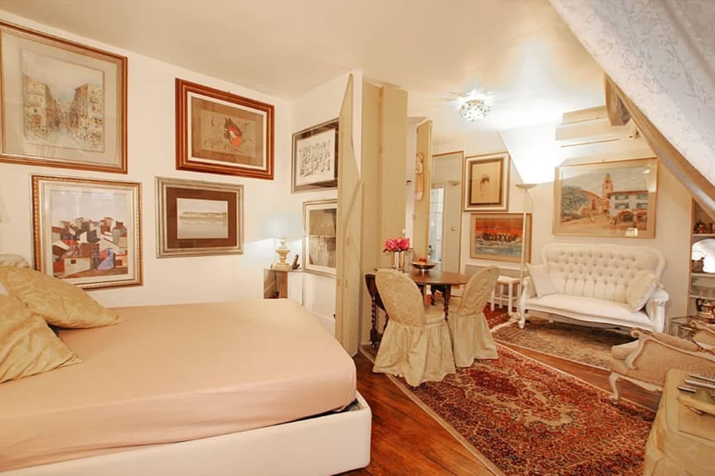 Sunny and quiet apartment photo 1