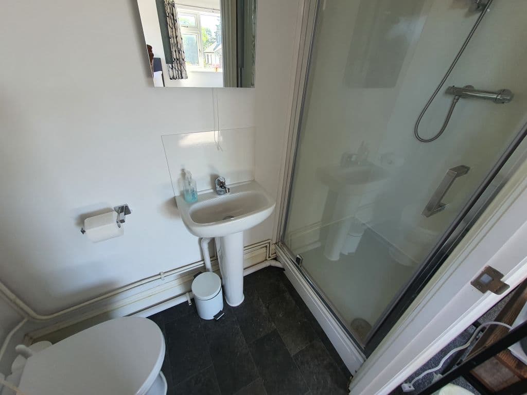 North Cambridge Guest House ÔÇó Quad Room photo 1