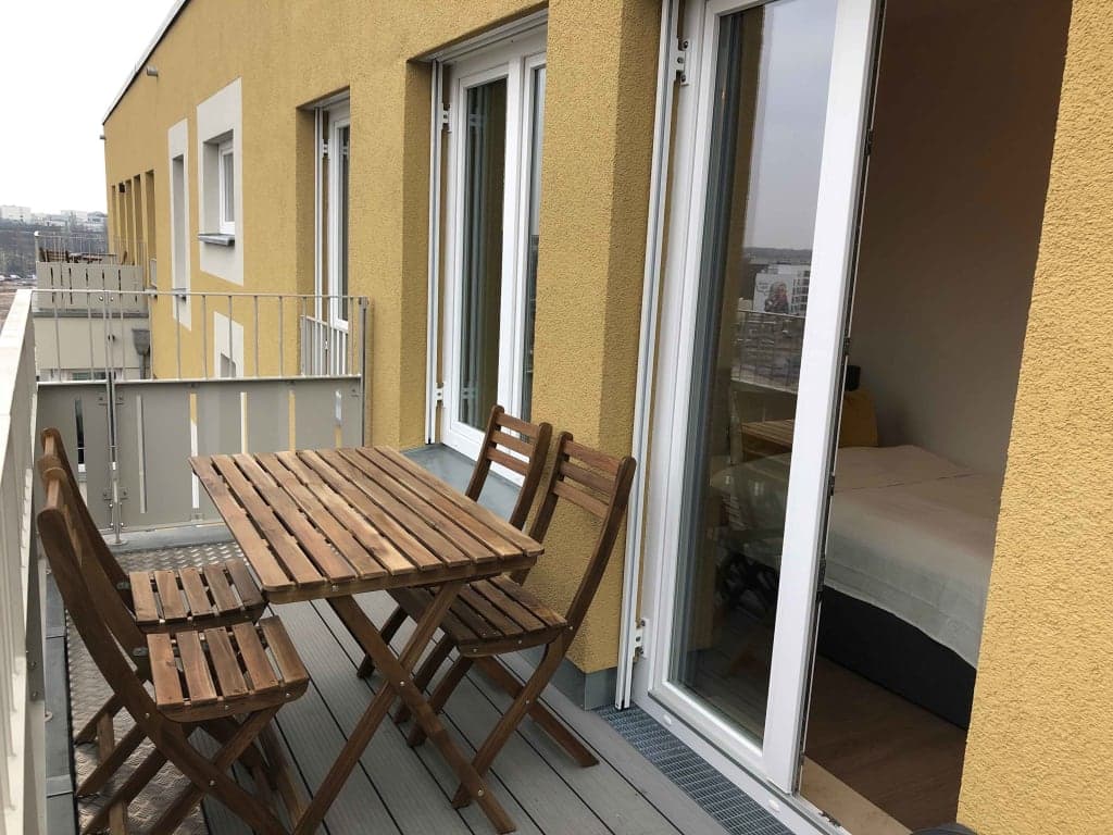 Cozy room in a coliving apartment photo 1