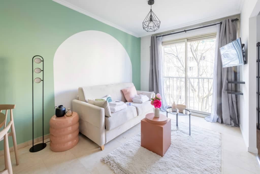 Apartment in the 10th arrondissement photo 1
