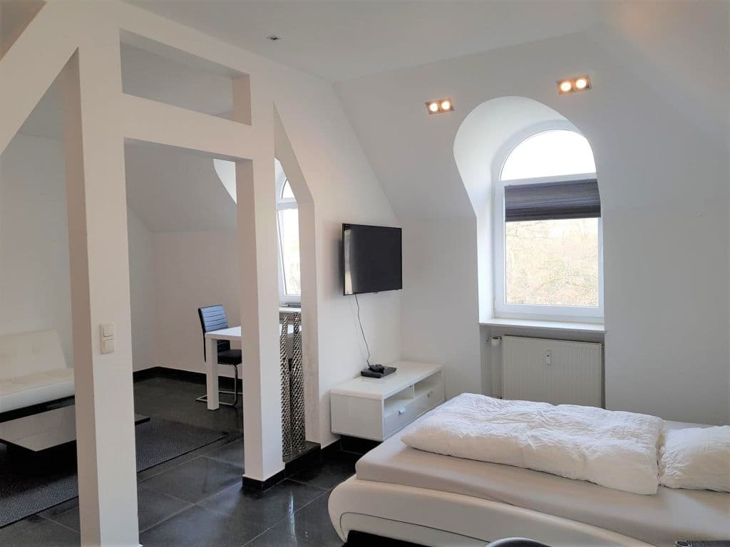 Beautiful, fully furnished apartment in a prime location photo 1