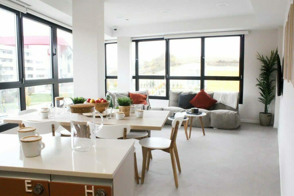 Premium single room in shared apartment photo 1