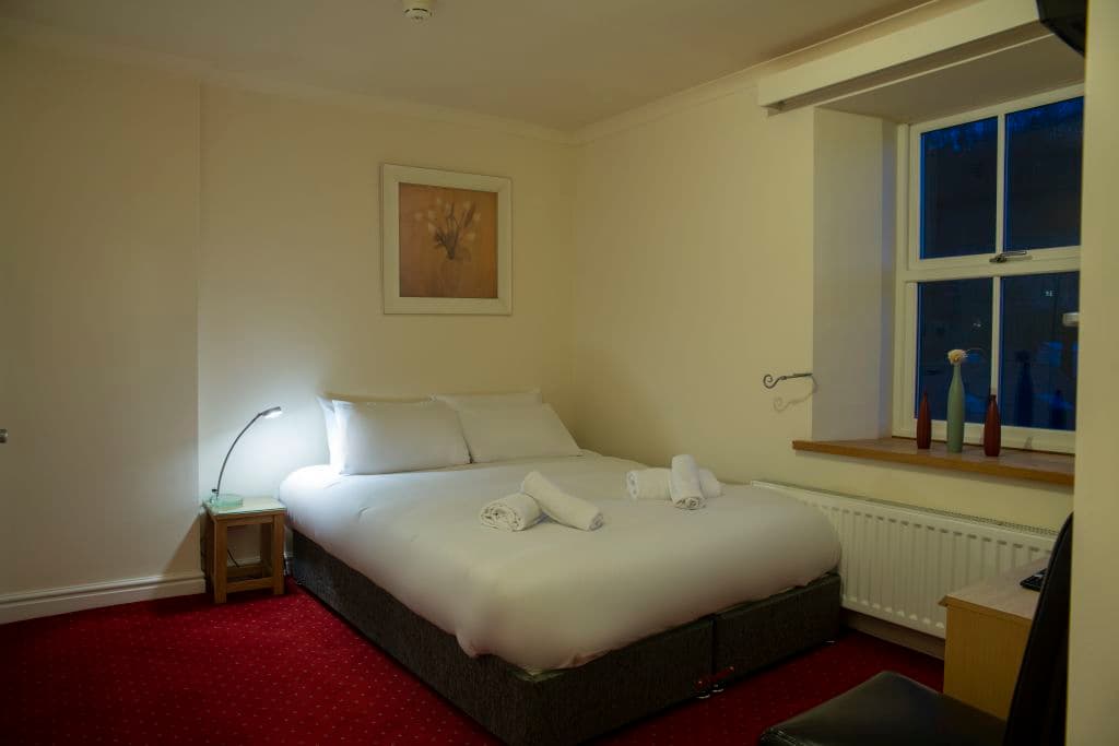 The Knighton Hotel ÔÇó Deluxe King Room photo 1