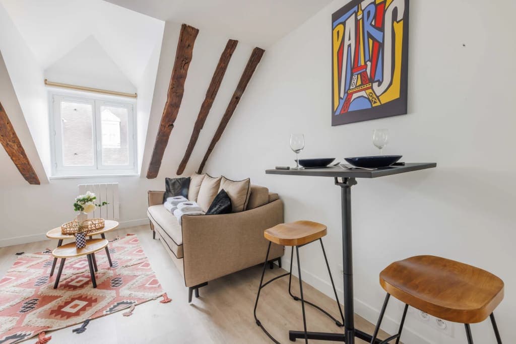 Charming studio - INVALIDES - Mobility lease photo 1