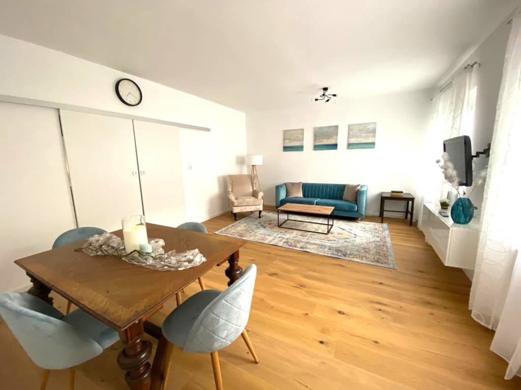 Fully furnished suite in 1st class location photo 1
