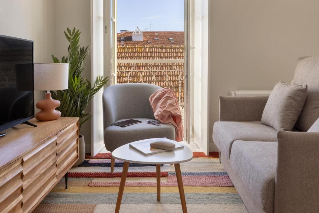 Apartment with balcony in Lisbon photo 1