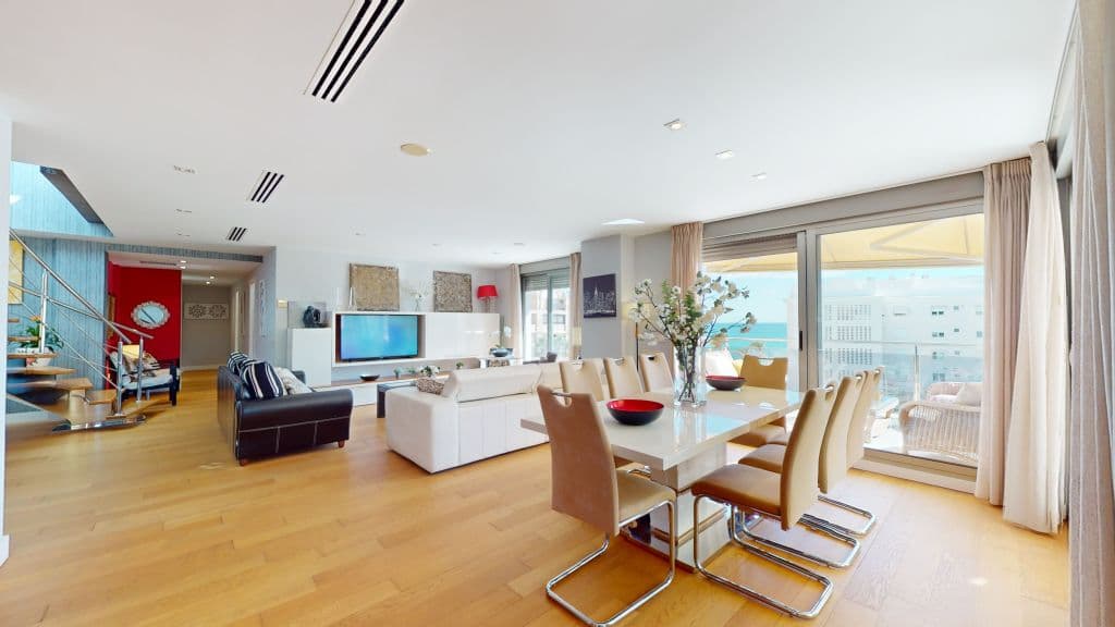 Luxury penthouse next to the sea photo 1