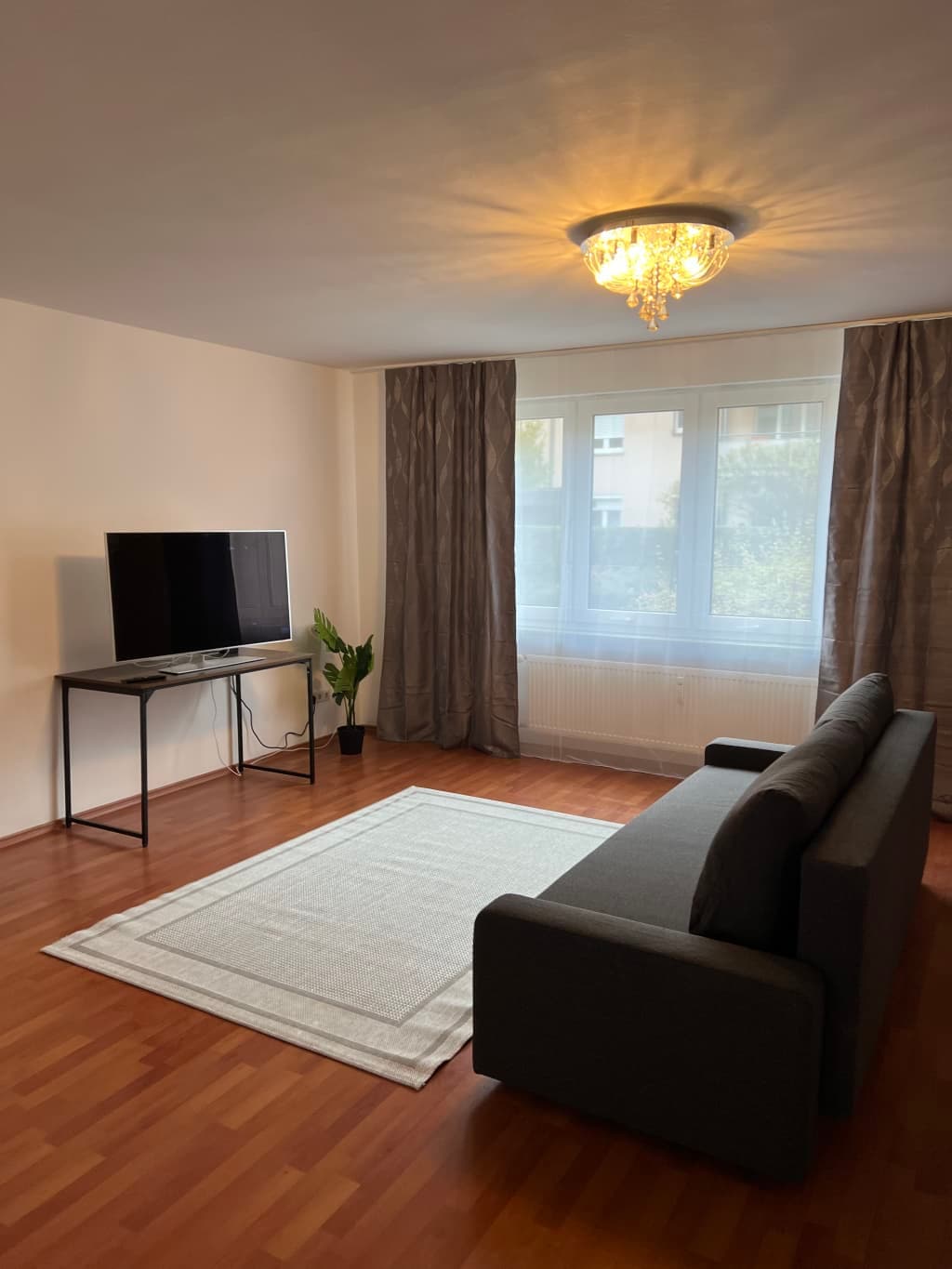Garden apartment near recreation area photo 1