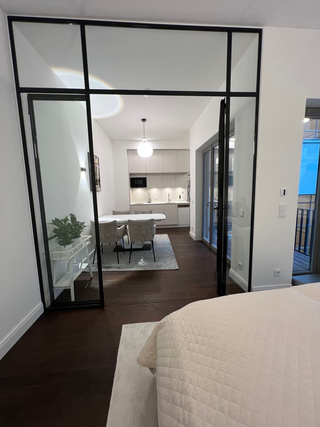 GLINT * Luxury * Concierge * live like in ADLON * Gendarmenmarkt * Friedrichstraße * Mall of Berlin * Potsdamer Place * photo 1