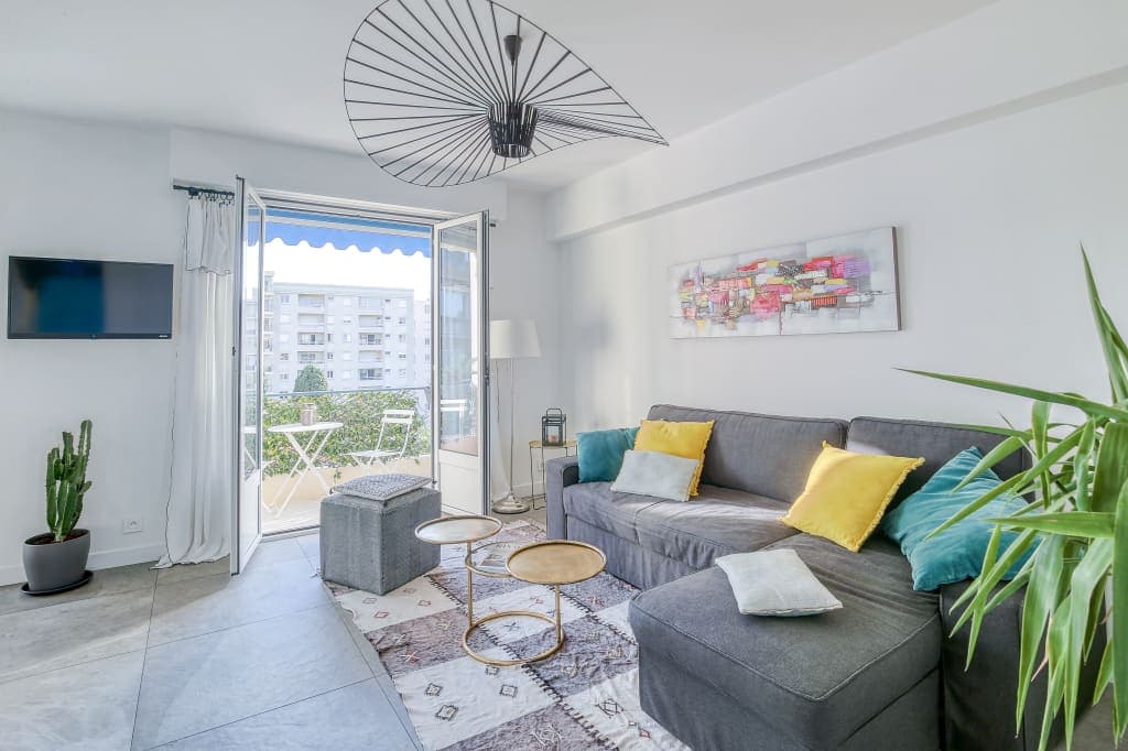 Apartment 6 people - 5 minutes from the beaches and the train station photo 1