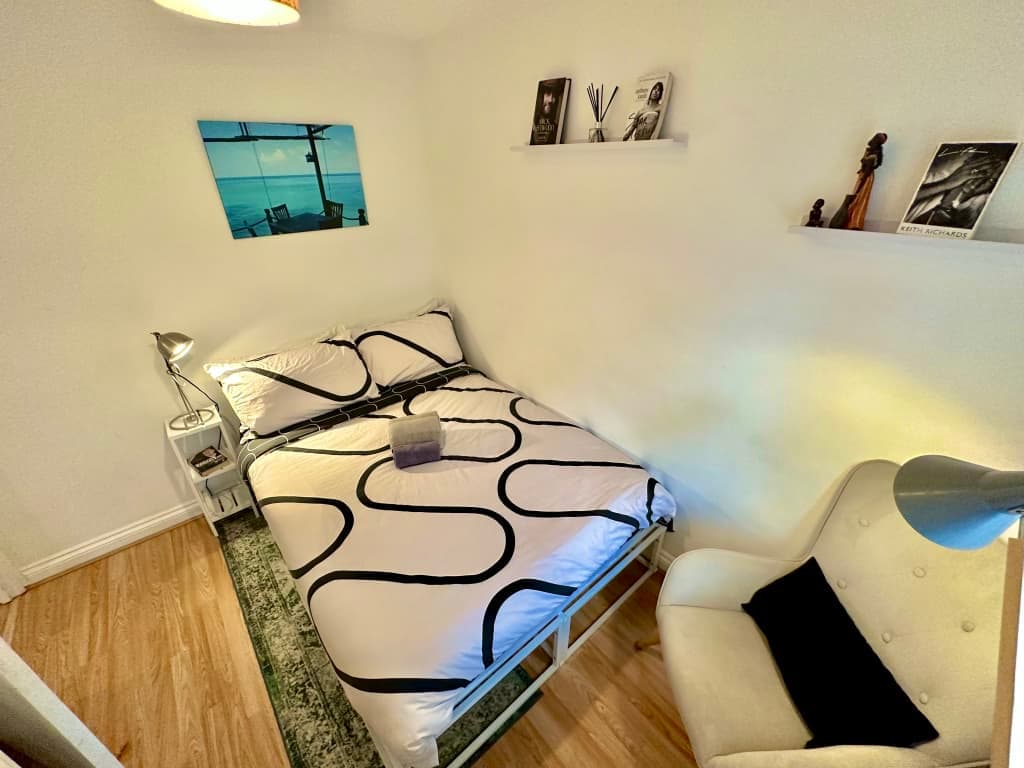 Clean and Cosy Apartment near Edgware station photo 1