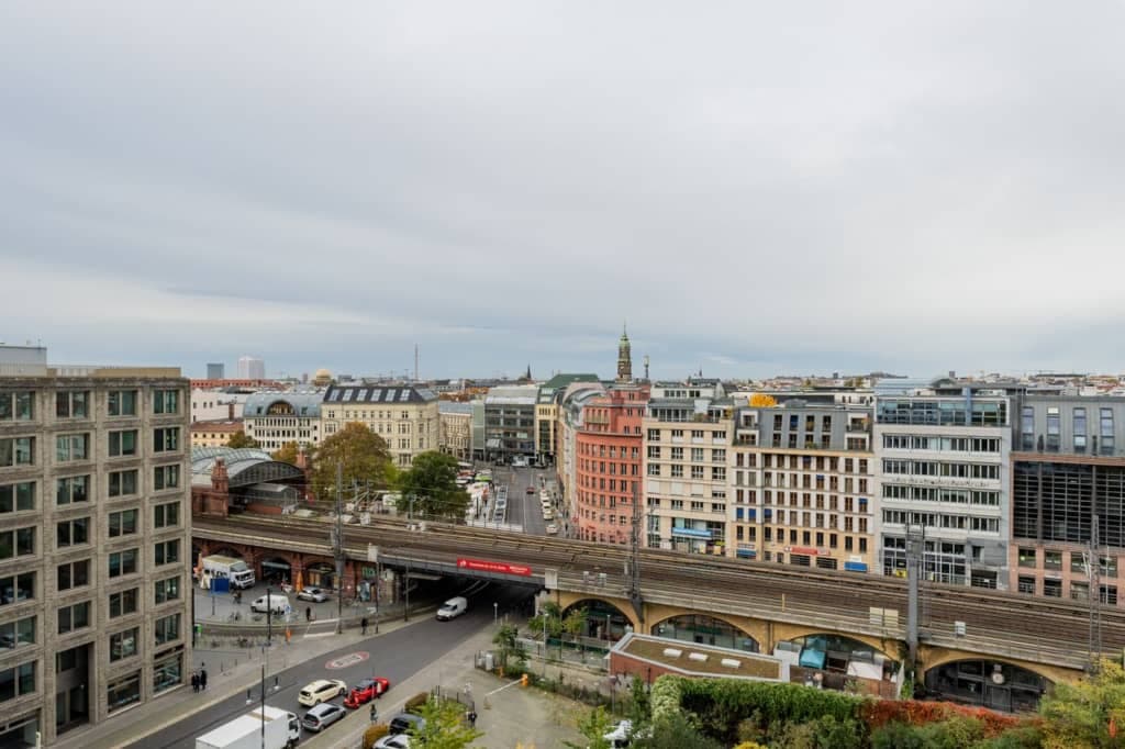 Beautiful 4 Room Furnished Apartment - Alexanderplatz/Prenzlaurberg photo 1