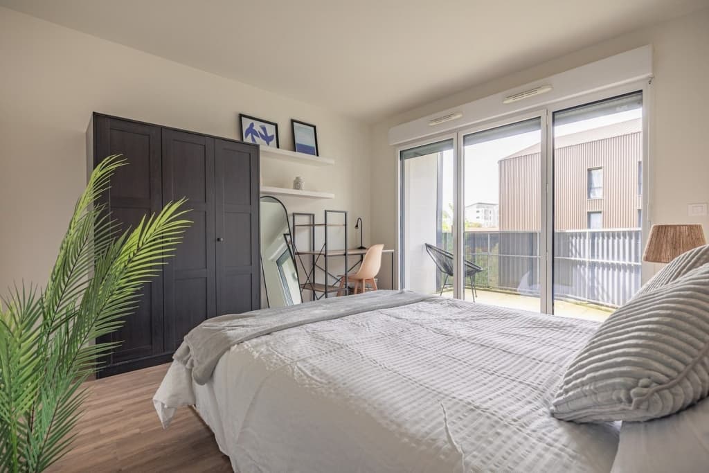 Move into this elegant 11 m² co-living room for rent in Bordeaux, located in the Bacalan district - BO36 photo 1