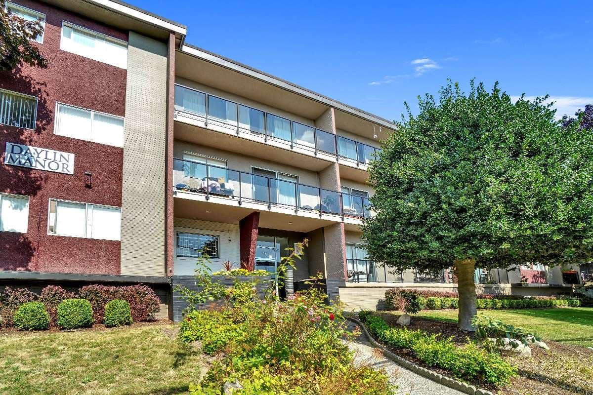 New Westminster - 515 Ninth Street photo 1