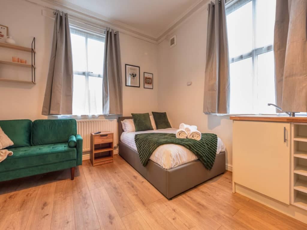 Cosy Studio With Private Parking photo 1