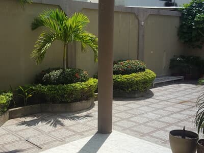 Simple clean 1st House in Guayaquil photo 1