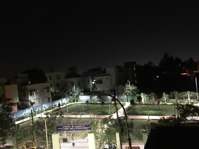 Fully furnished Posh 2BHK photo 1