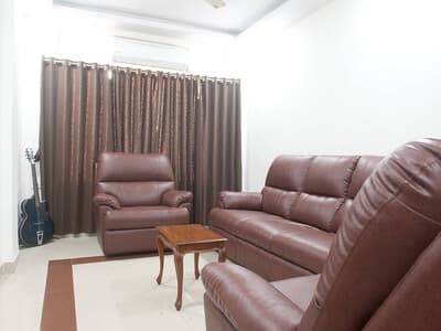 Private Room in 2BHK in Andheri (W) photo 1