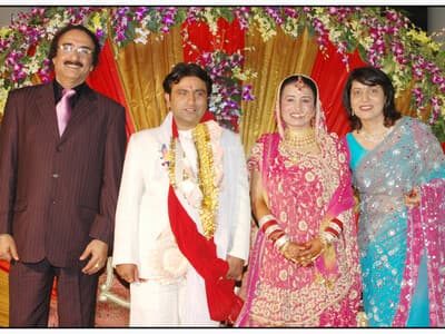 Fun Family with a namskar! photo 1