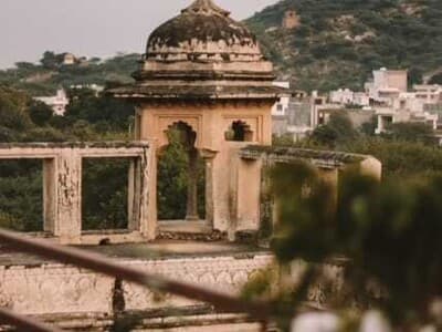 Town of old forts and temples photo 1