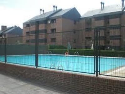 Familia deportista zona residencial photo 1