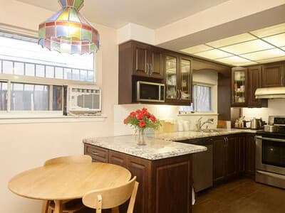 Toronto private room Airport area photo 1