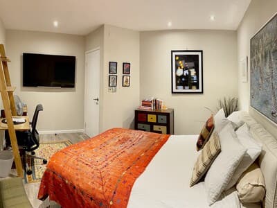 Modern, Comfortable, Elegant photo 1