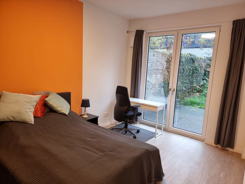 Modern 2 Room Appartment near trendy Schillerkiez Area photo 1