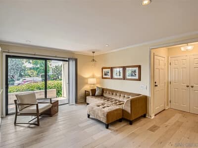 Room Available for Short/Long Rent photo 1