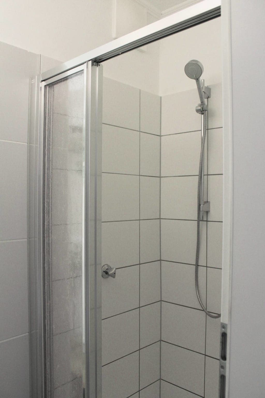 Beautiful 2BR Garden Apartment at Stadtpark photo 1