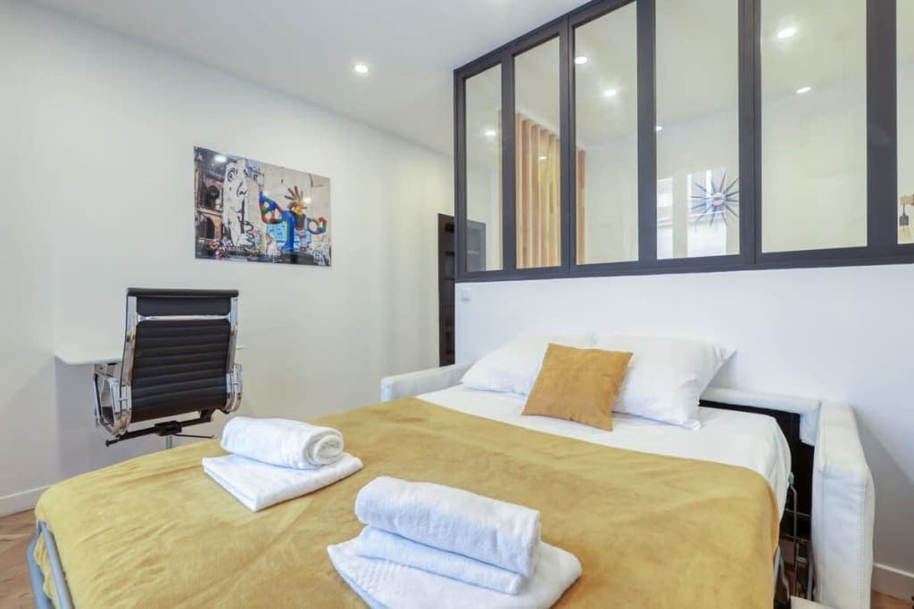Refurbished Design Flat -near Champs-Elysées Paris photo 1