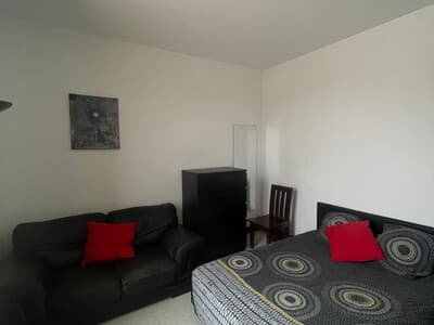 Room with sunny terrace photo 1
