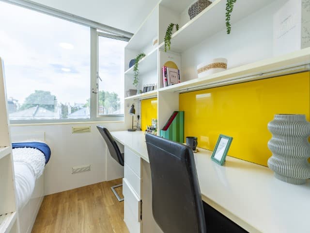 Twin En-Suite - 4