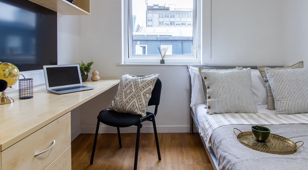 Platinum 2 Bed Flat - 2