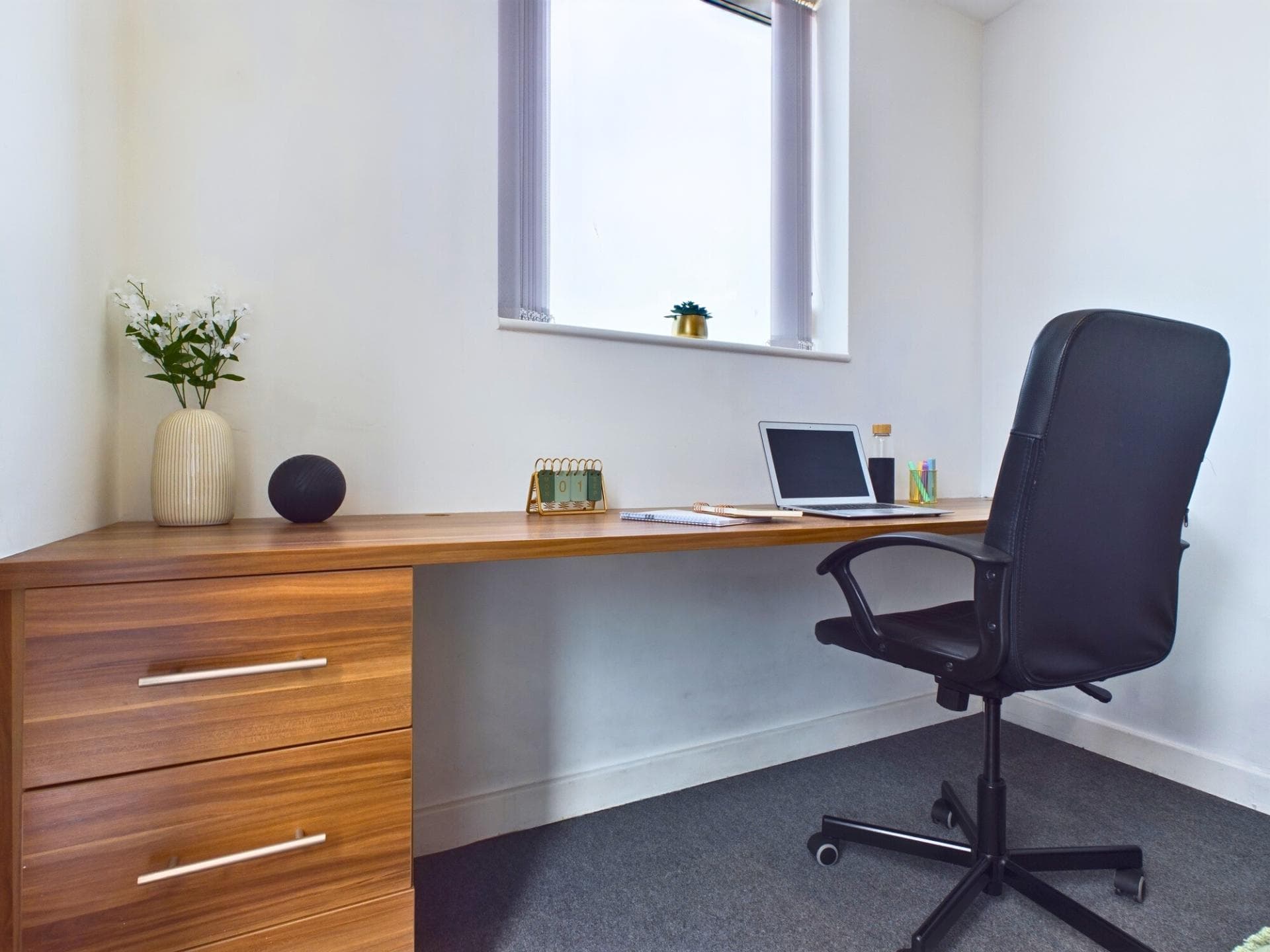 2 Bed Flat Balcony - 5