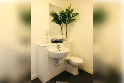 Large Deluxe Studio - 2