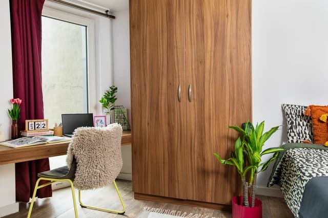 Small High Double Studio - 4
