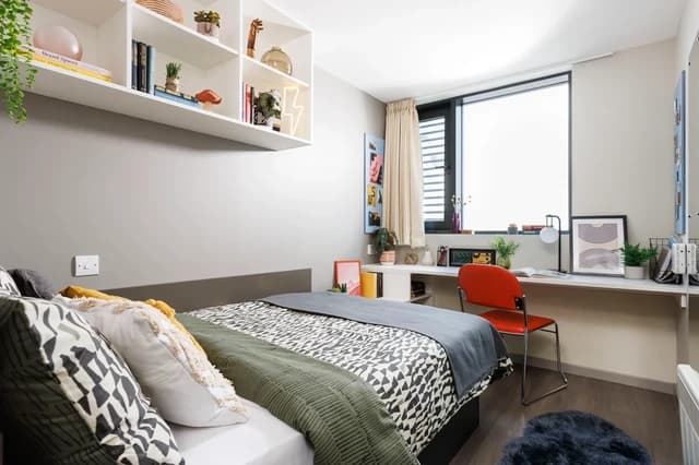 Medium Highest Double En-Suite - 1