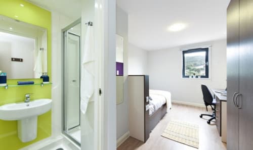 En-Suite Gold - 3