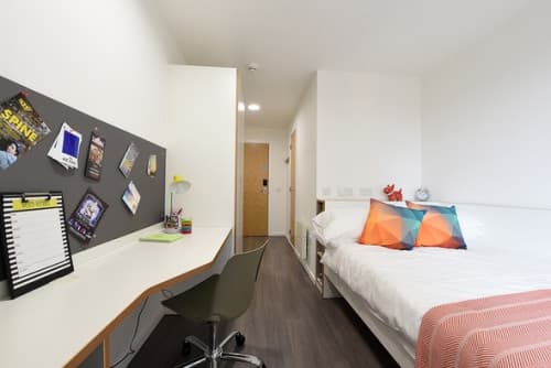 En-Suite Bronze Plus - 1