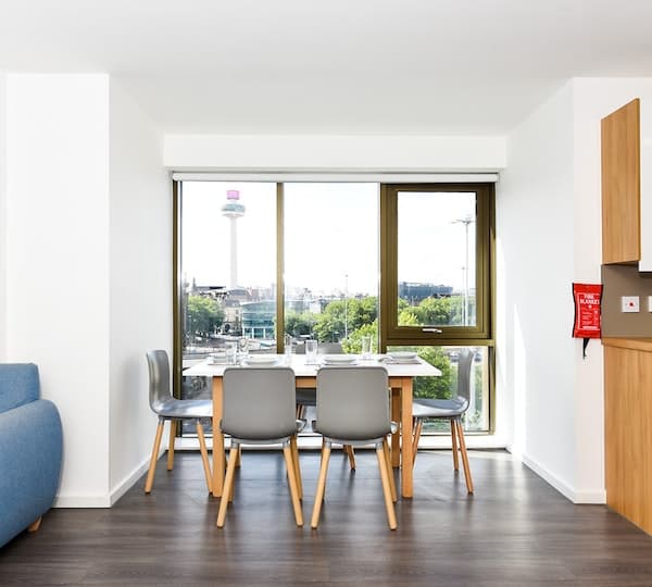 En-Suite Silver - 7