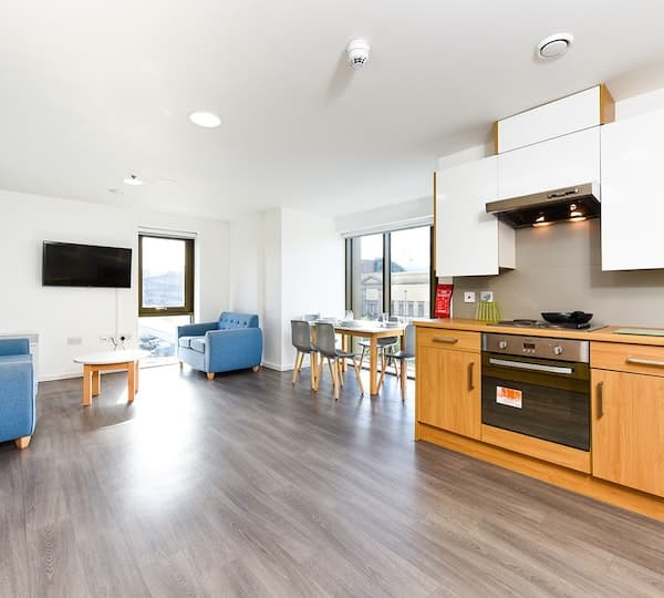 En-Suite Silver - 5