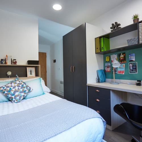 En-Suite Silver - 1