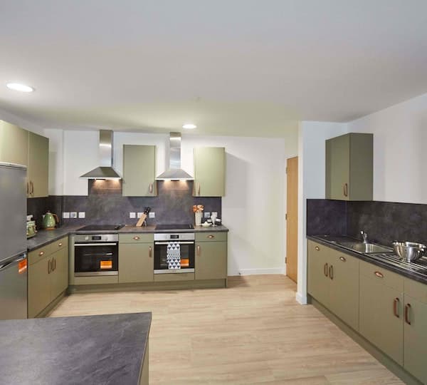En-Suite Platinum Plus - 5
